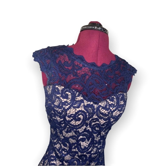 Dark Blue Sequined Lace Cocktail Dress - Picture 2 of 5